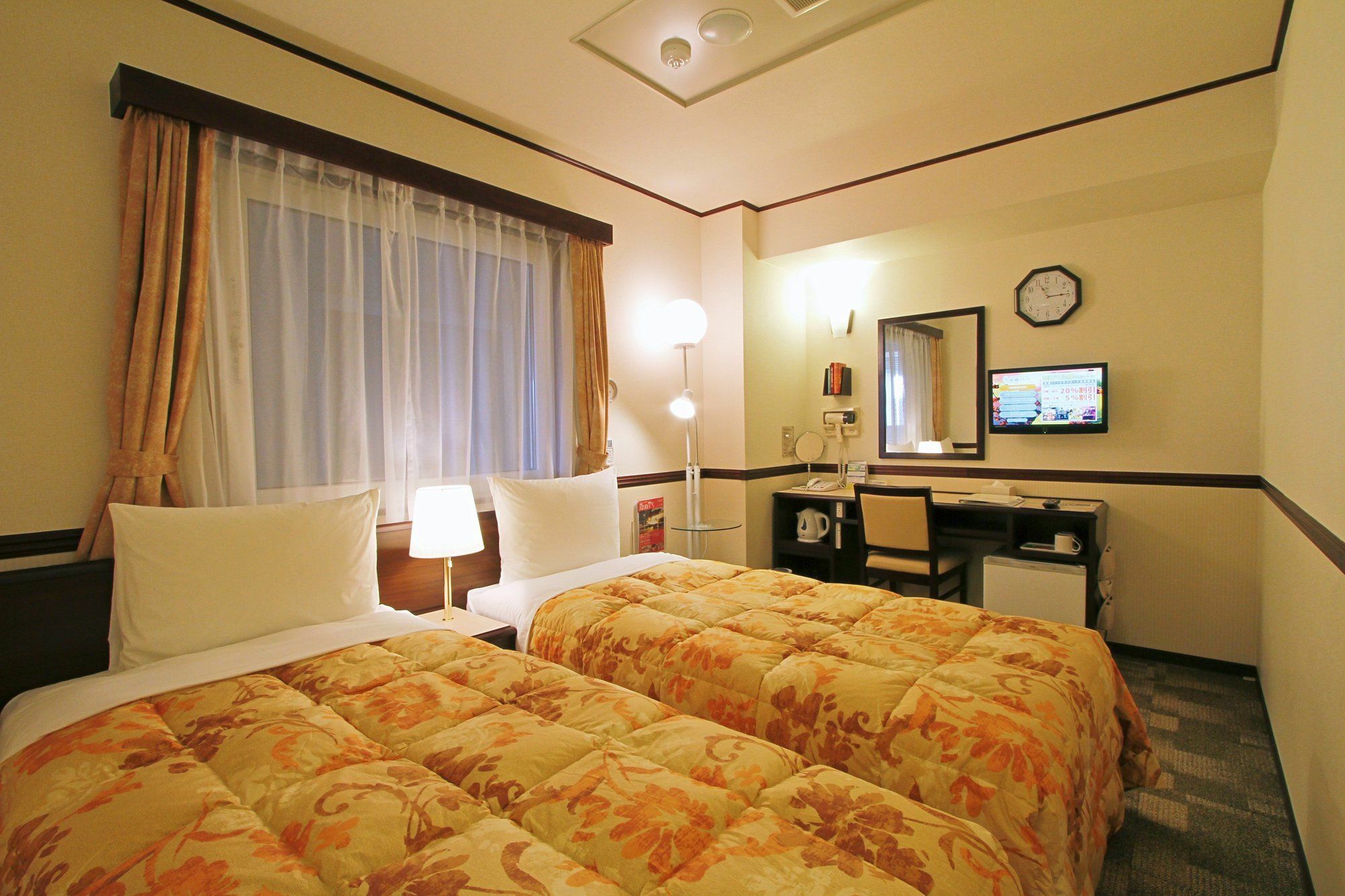 Toyoko Inn Kanda Akihabara Tōkyō Extérieur photo
